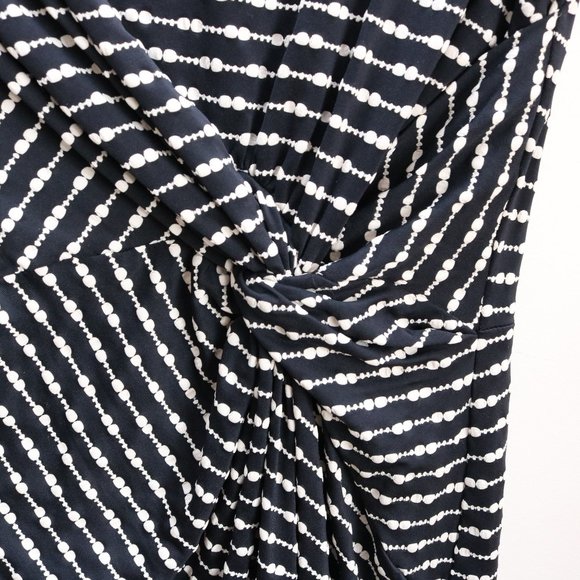 Fitted Ruched Waist Dress Black and White - Picture 3 of 5